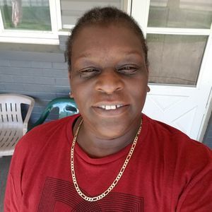 Meet your Posher, Elaine